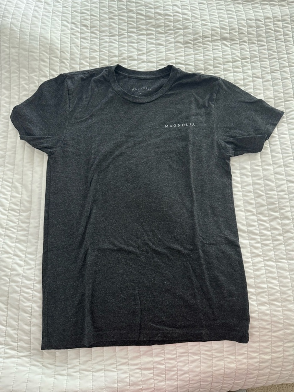 MAGNOLIA 'Make Kindness Loud' Graphic Tee Unisex XS - Picture 2 of 6